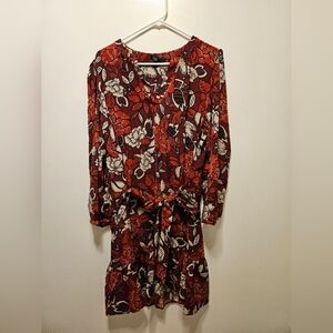 Chic Long Sleeve Floral Dress in Red and White